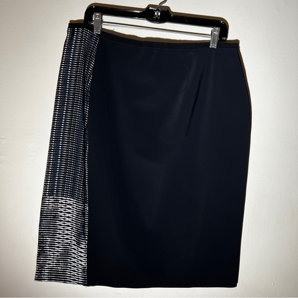 Elie Tahari pencil skirt - Picture 4 of 5